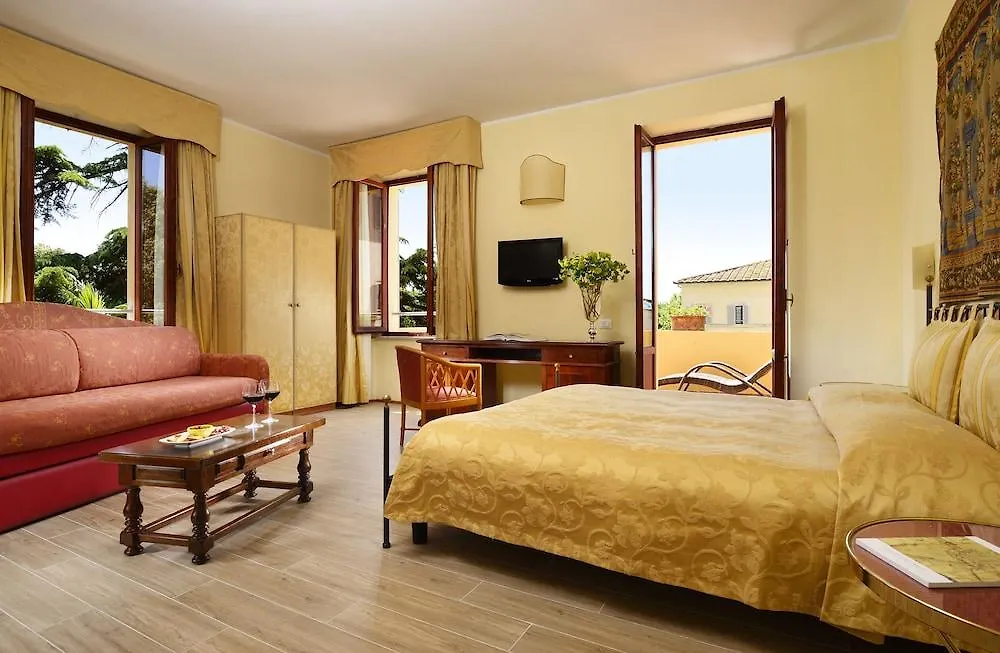 ホテル Villa Sabolini コッレ・ヴァル・デルザ