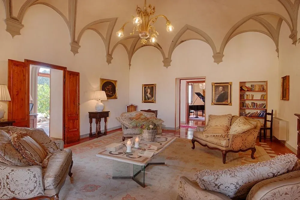 מלון קולה ואל ד'אלזה Villa Sabolini