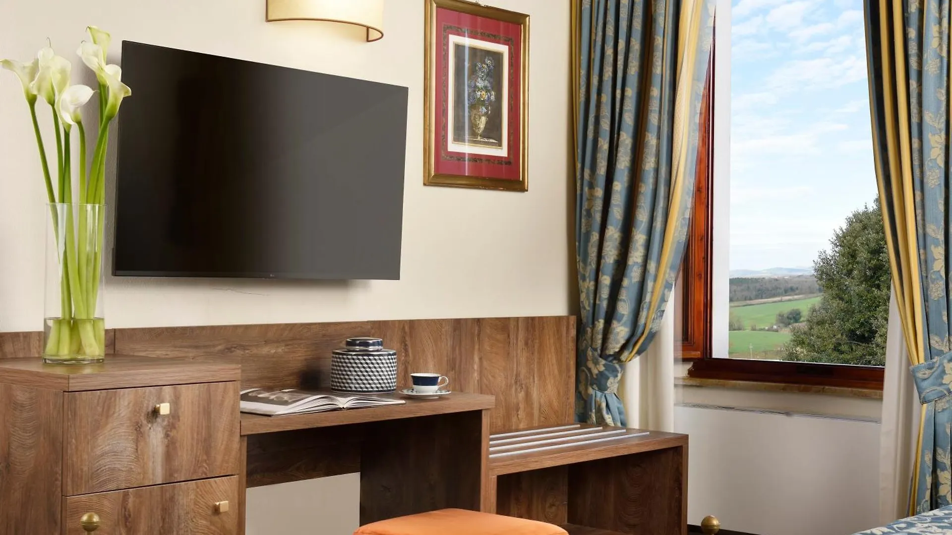 קולה ואל ד'אלזה Villa Sabolini 4*, קולה ואל ד'אלזה