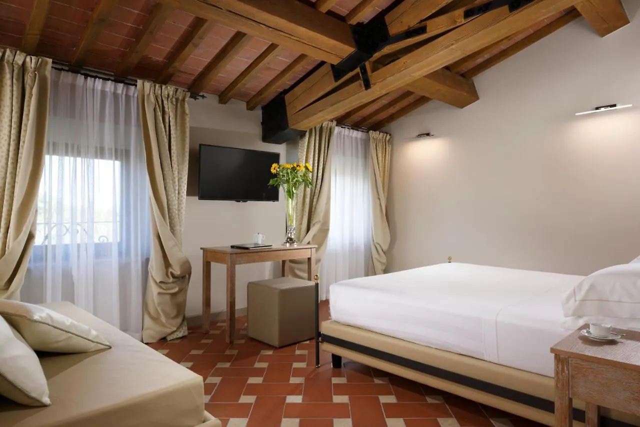 מלון קולה ואל ד'אלזה Villa Sabolini