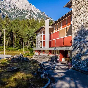 https://residence-corte-borca-di-cadore.hotelinveneto.com